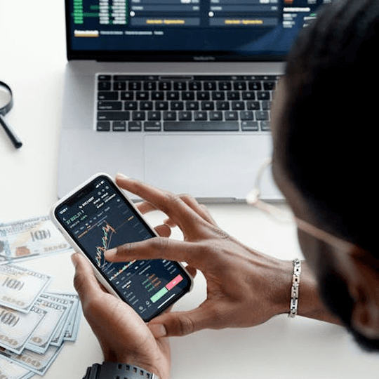 BTC +590 Nerion - Team di esperti di criptovalute