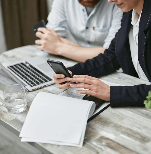 BTC +590 Nerion illustrazione del team di supporto